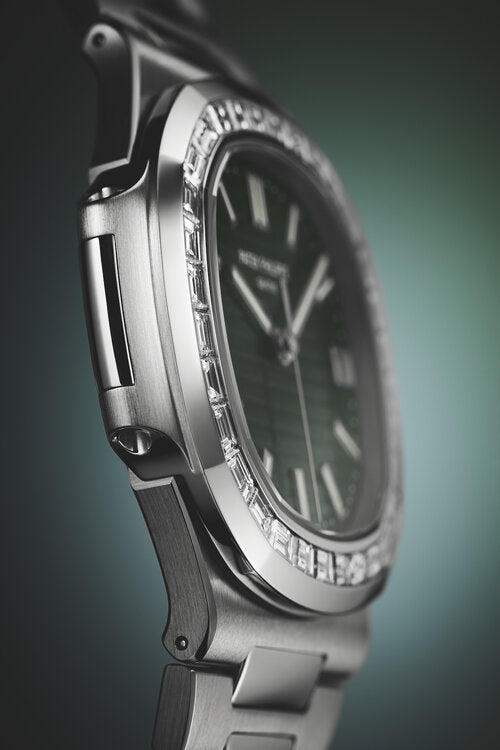 Patek Philippe Nautilus 5711 1300a Steel Diamond Watch